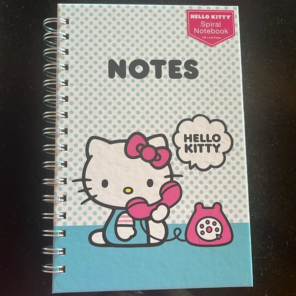 Hello Kitty spiral Notebooks - Picture 3 of 5